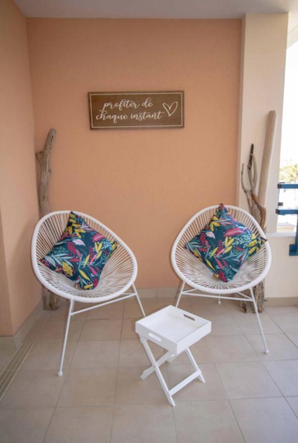 Bright Apt Of 32 M Renovated Near Town Frejus Exterior photo